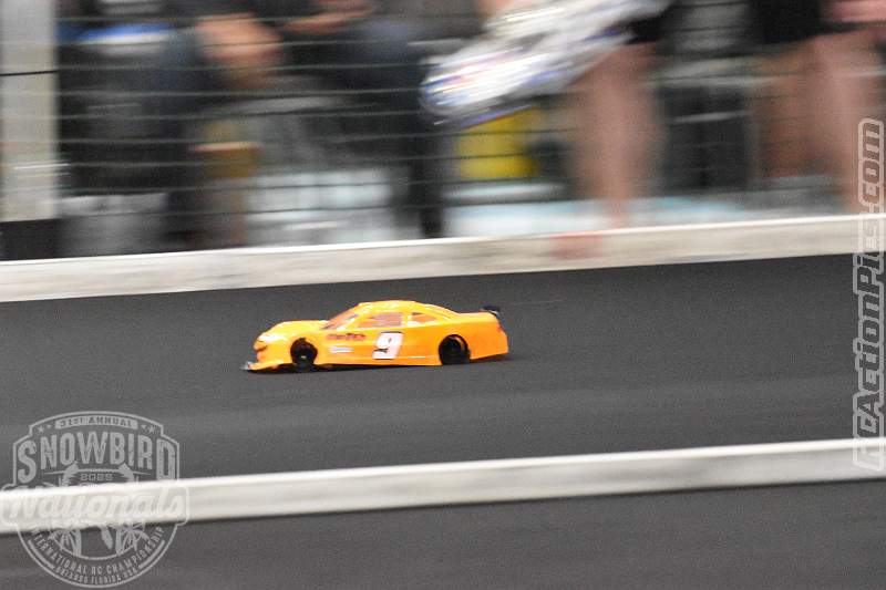 2025_snowbirds_sunday_oval_1293.JPG
