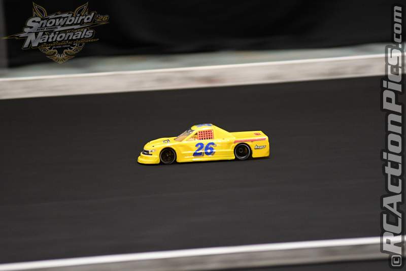 2026_snowbirds_sun_oval_1006.JPG