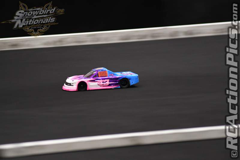 2026_snowbirds_sun_oval_1011.JPG