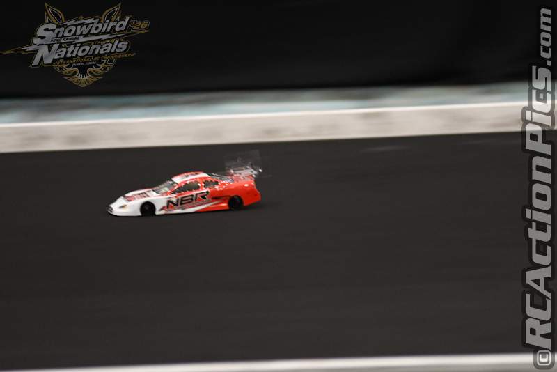 2026_snowbirds_sun_oval_1313.JPG