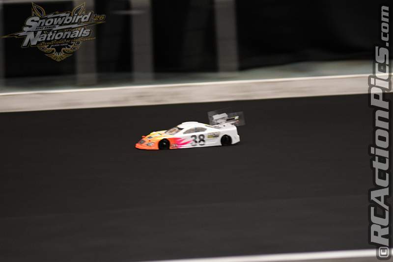 2026_snowbirds_sun_oval_1345.JPG