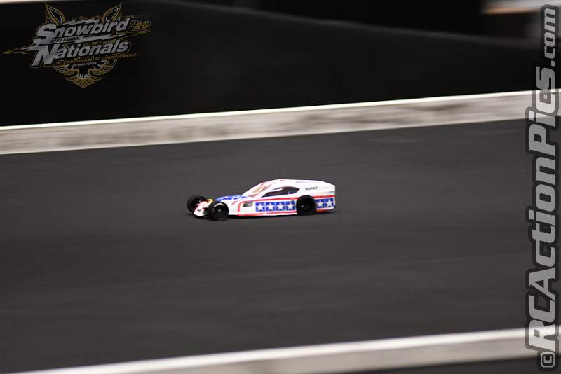 2026_snowbirds_sun_oval_1386.JPG