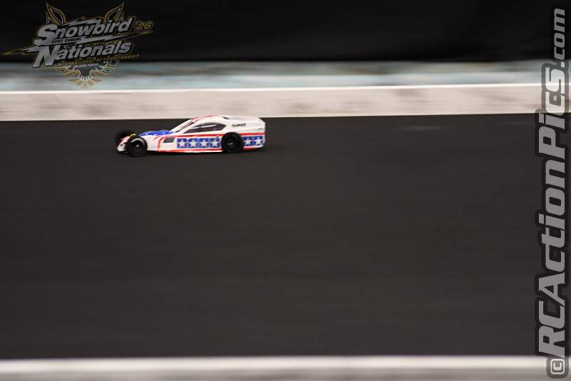 2026_snowbirds_sun_oval_1401.JPG