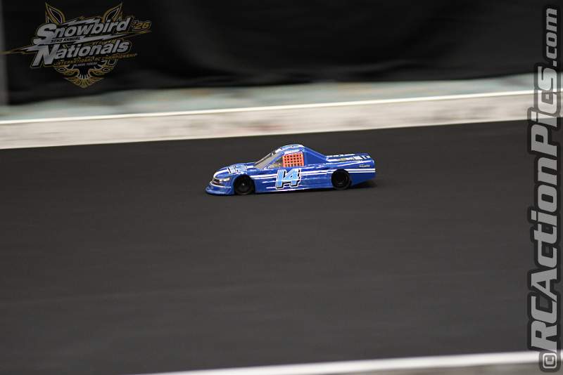 2026_snowbirds_sun_oval_1512.JPG