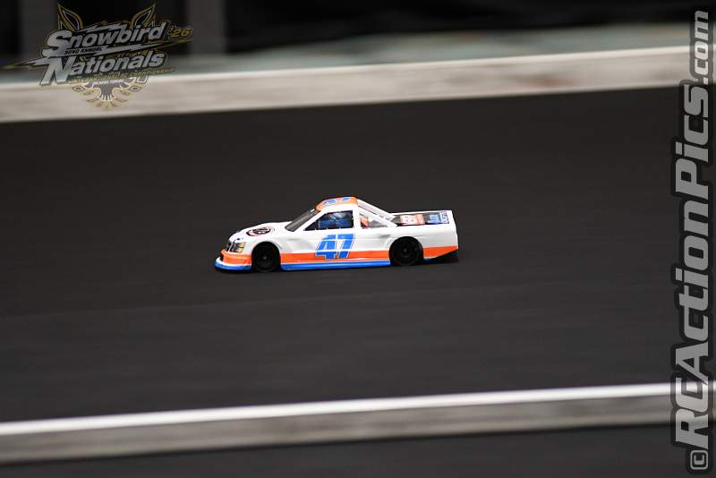 2026_snowbirds_sun_oval_1517.JPG