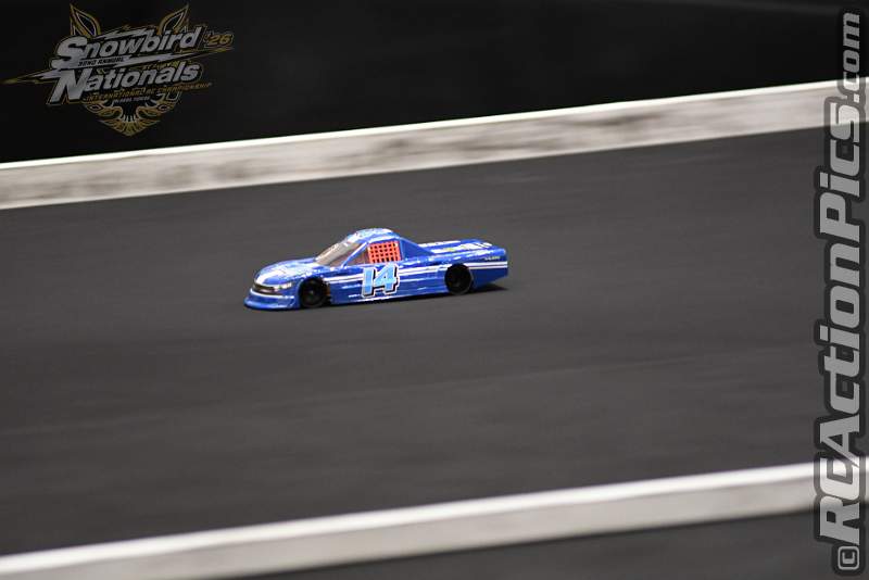2026_snowbirds_sun_oval_1533.JPG