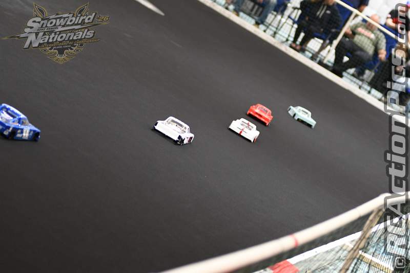 2026_snowbirds_sun_oval_1542.JPG