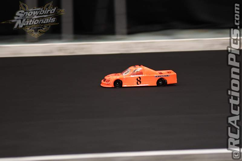 2026_snowbirds_sun_oval_1560.JPG
