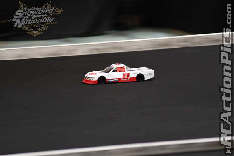 2026_snowbirds_sun_oval_1572.JPG