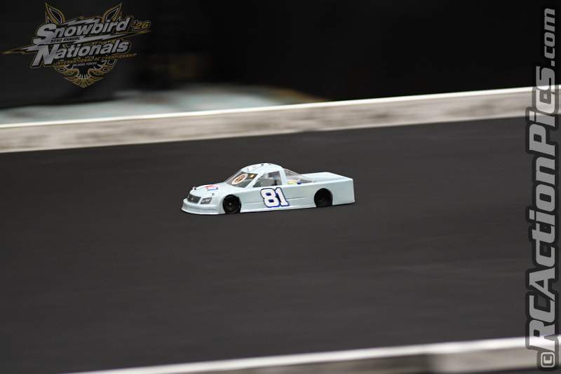 2026_snowbirds_sun_oval_1581.JPG