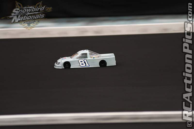 2026_snowbirds_sun_oval_1585.JPG