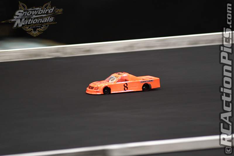 2026_snowbirds_sun_oval_1596.JPG