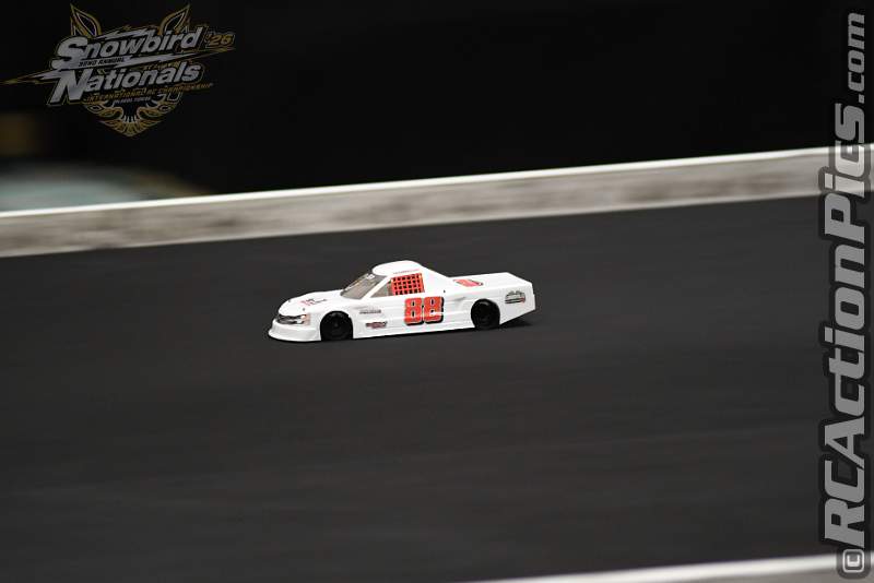 2026_snowbirds_sun_oval_1714.JPG
