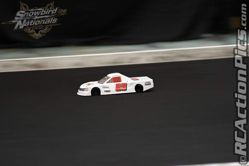 2026_snowbirds_sun_oval_1715.JPG