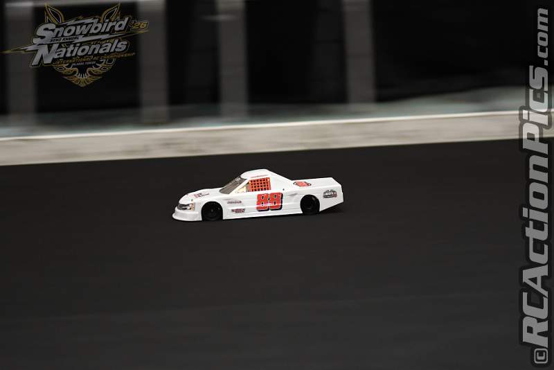 2026_snowbirds_sun_oval_1716.JPG