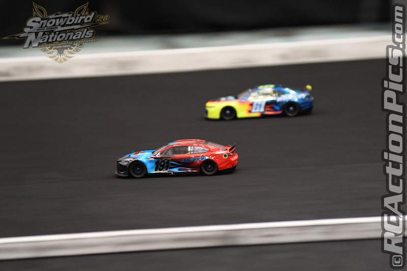 2026_snowbirds_sun_oval_349.JPG