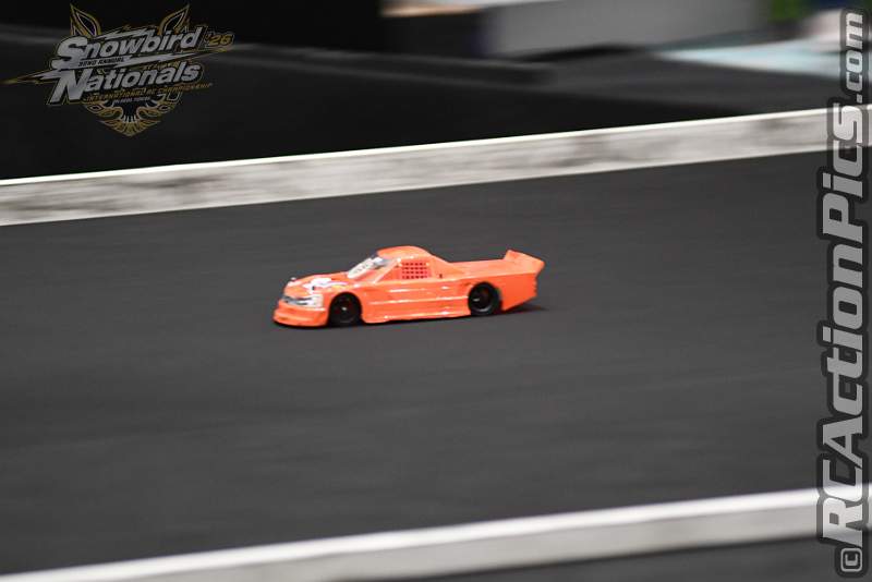 2026_snowbirds_sun_oval_436.JPG