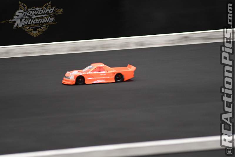 2026_snowbirds_sun_oval_437.JPG