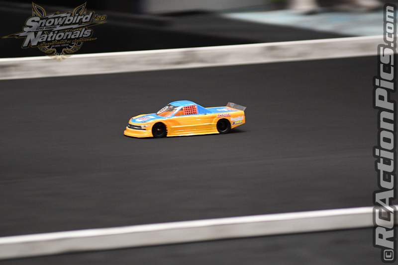 2026_snowbirds_sun_oval_443.JPG