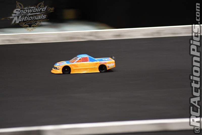 2026_snowbirds_sun_oval_445.JPG