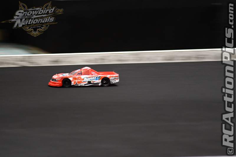 2026_snowbirds_sun_oval_461.JPG