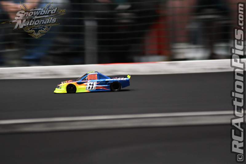 2026_snowbirds_sun_oval_558.JPG