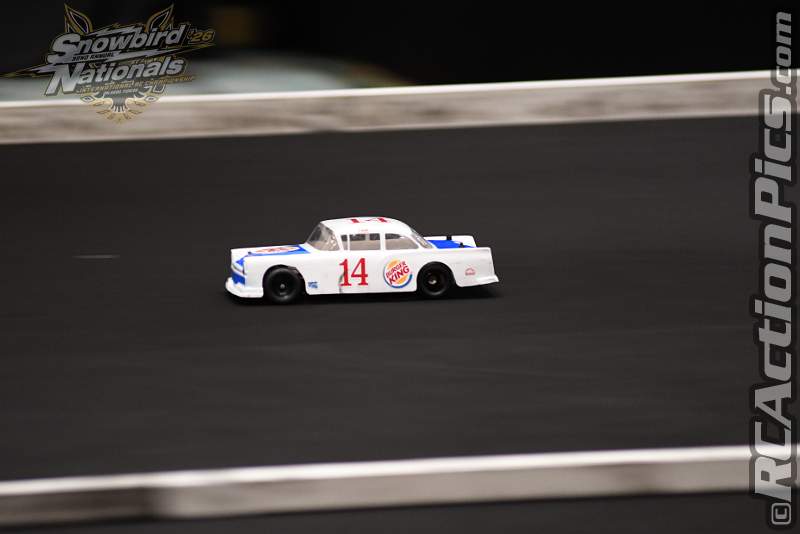 2026_snowbirds_sun_oval_708.JPG