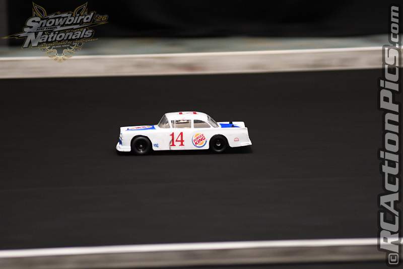 2026_snowbirds_sun_oval_709.JPG