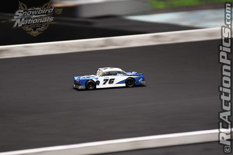 2026_snowbirds_sun_oval_731.JPG