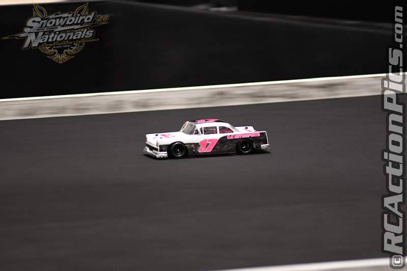 2026_snowbirds_sun_oval_737.JPG