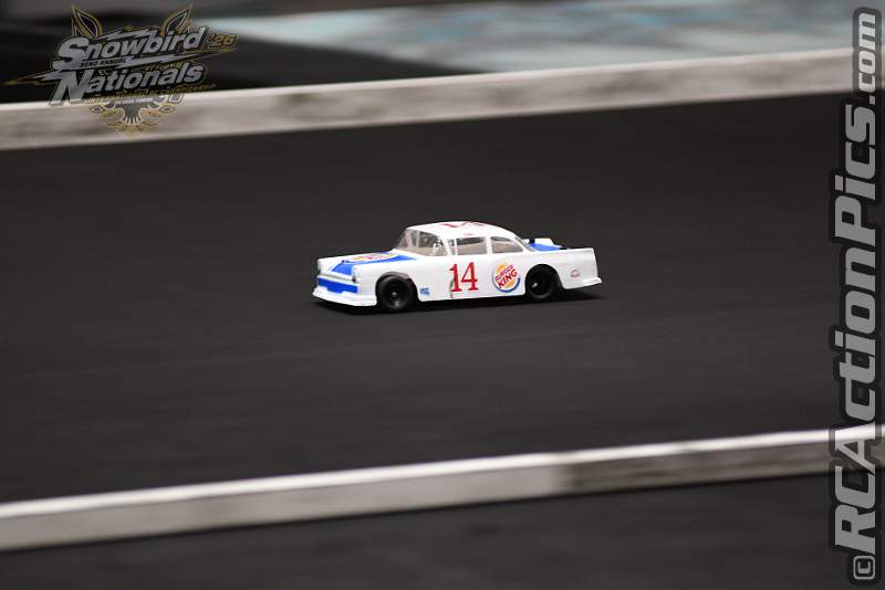 2026_snowbirds_sun_oval_746.JPG