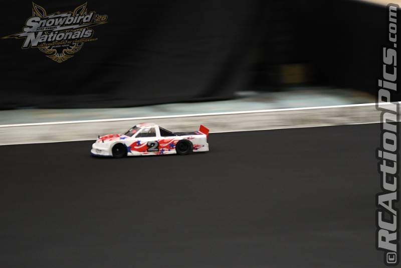 2026_snowbirds_sun_oval_812.JPG