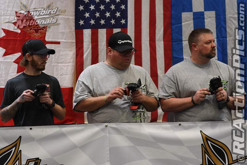 2026_snowbirds_sun_oval_853.JPG