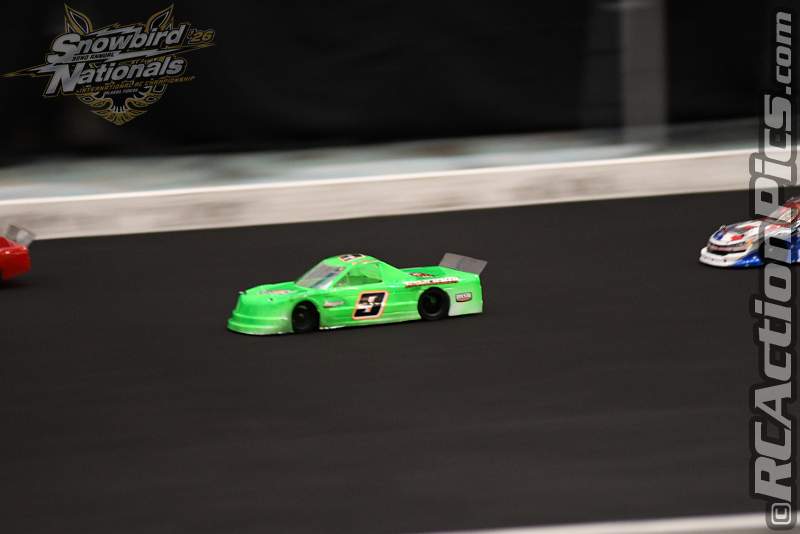 2026_snowbirds_sun_oval_877.JPG