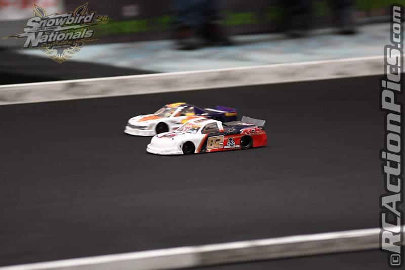 2026_snowbirds_sun_oval_965.JPG
