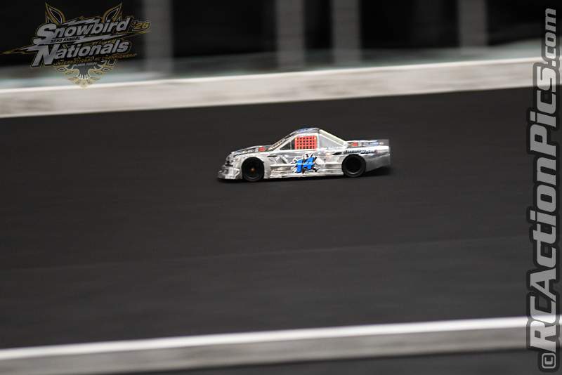 2026_snowbirds_sun_oval_991.JPG